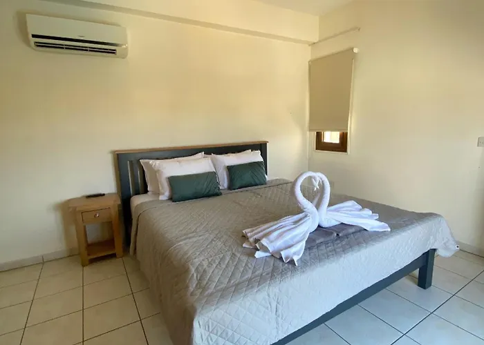 Vila Poseidon Pegeia